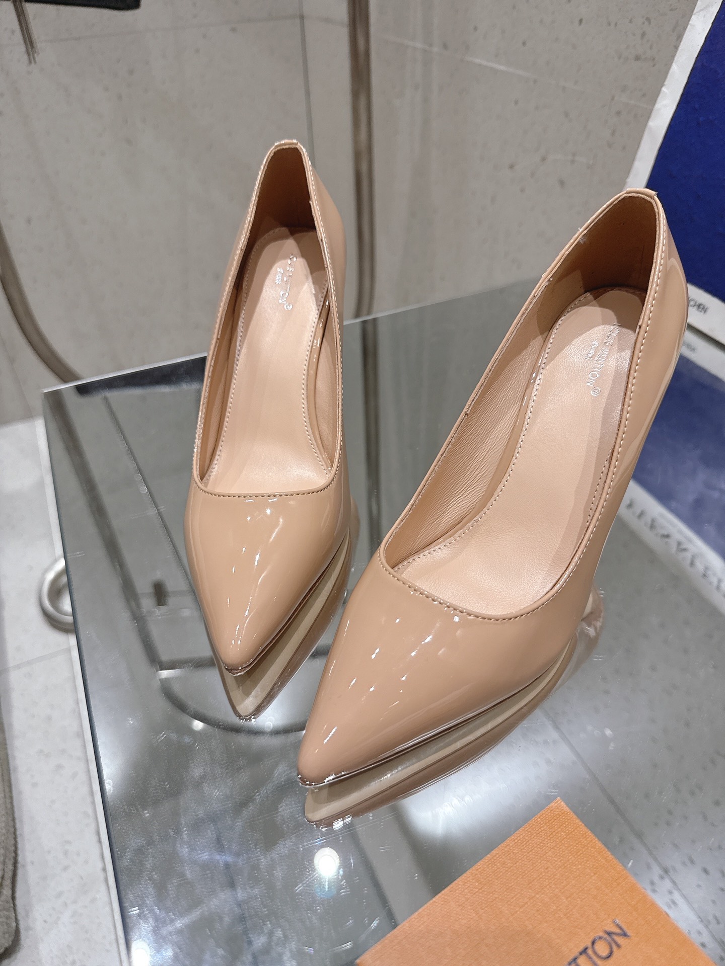 Women's high heels